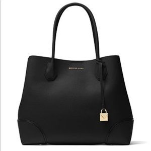 Michael Kors Mercer Gallery Snap Large Black Leather Tote